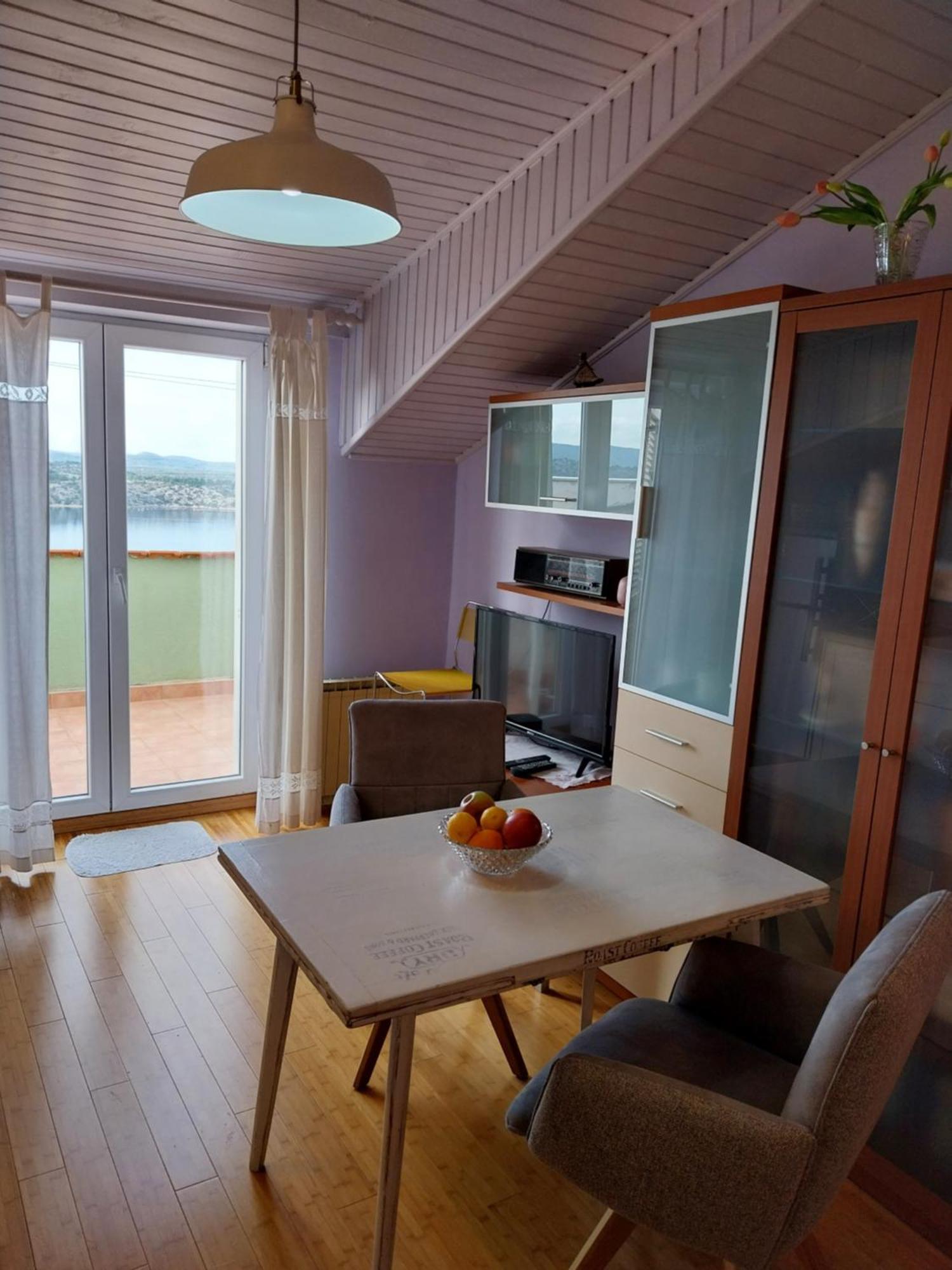 Moonshine Apartment With Magnificent View 시베니크 외부 사진